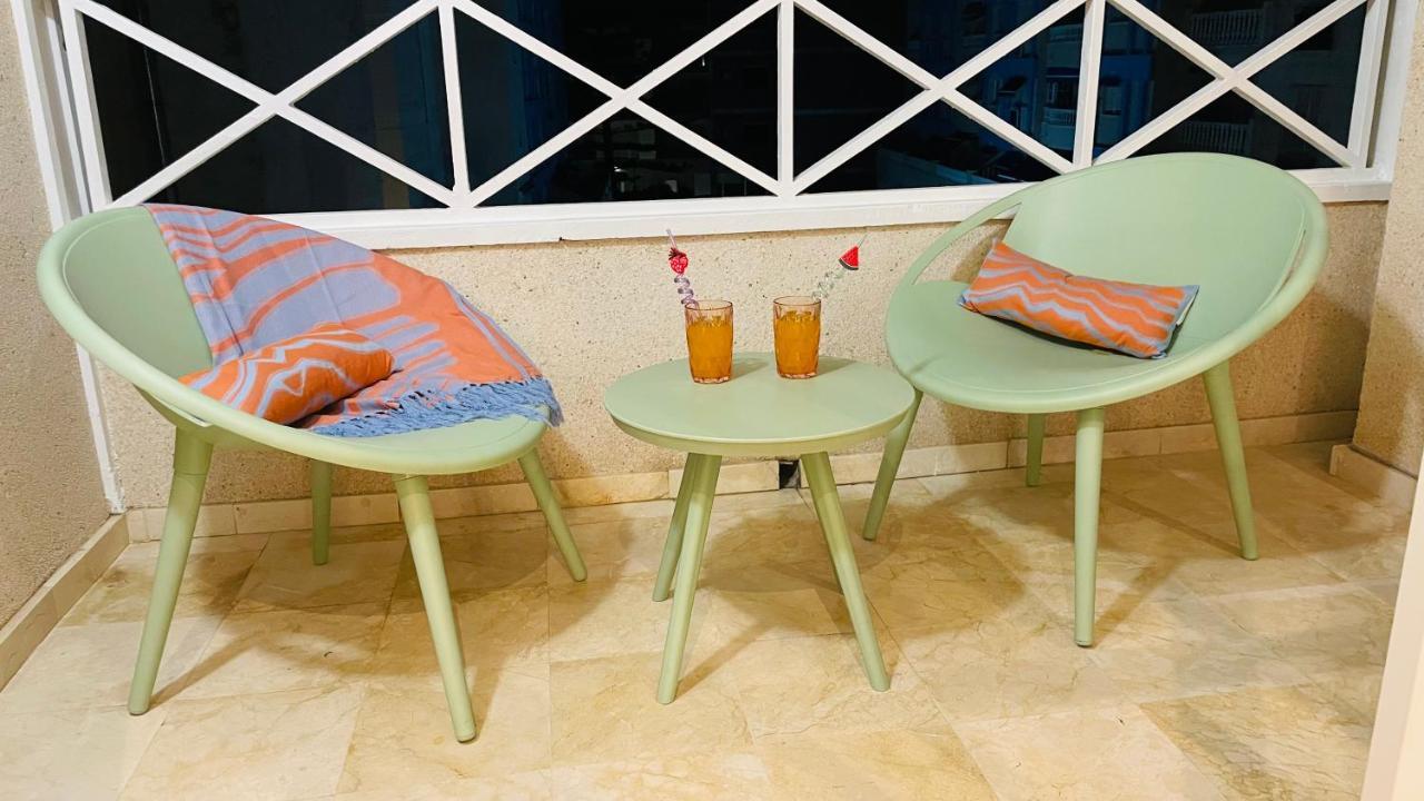 Beautiful Studio Two Steps To The Beach Torrevieja Exterior foto